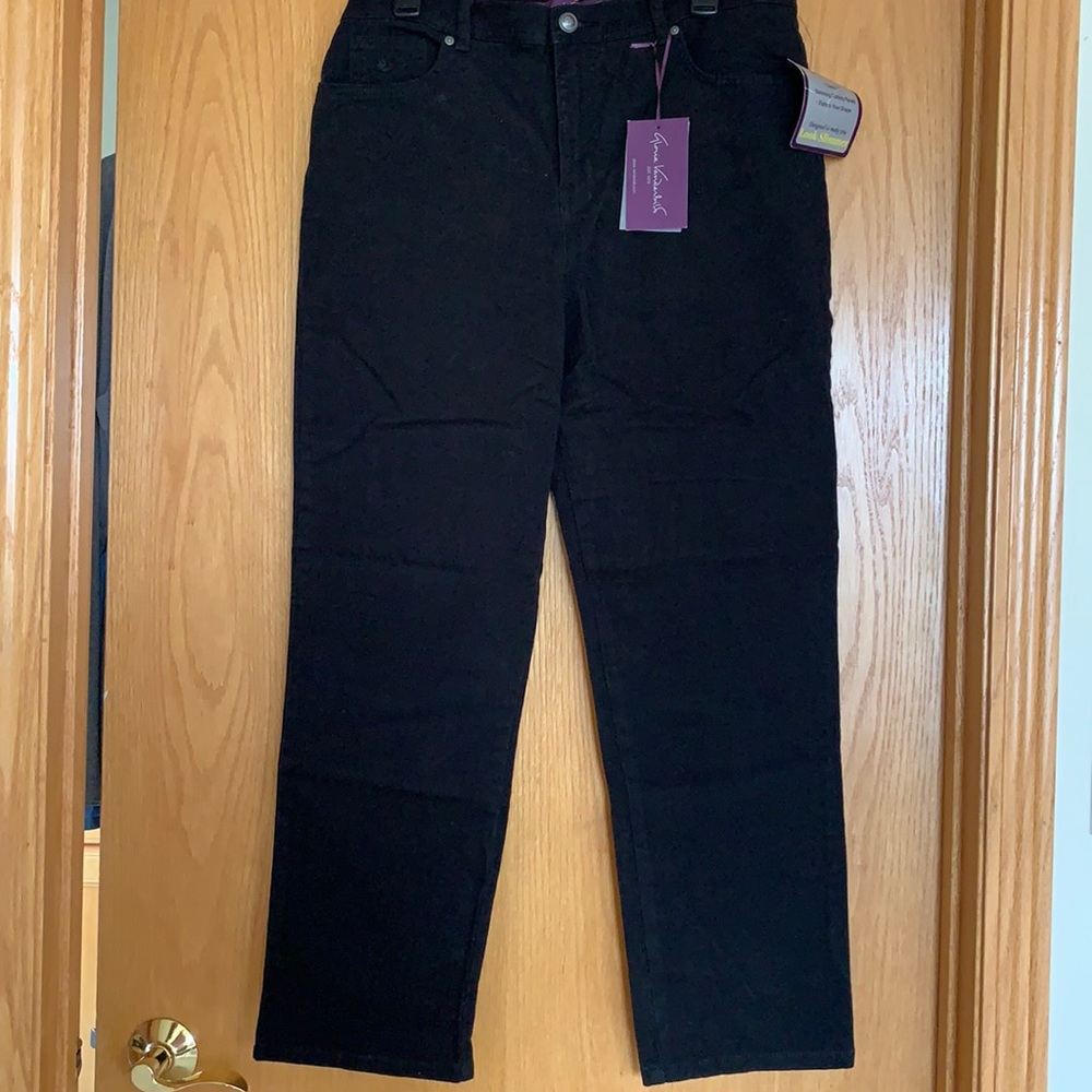 Gloria Vanderbilt black pants.  Size 14 short.  Black.  Classic fit.